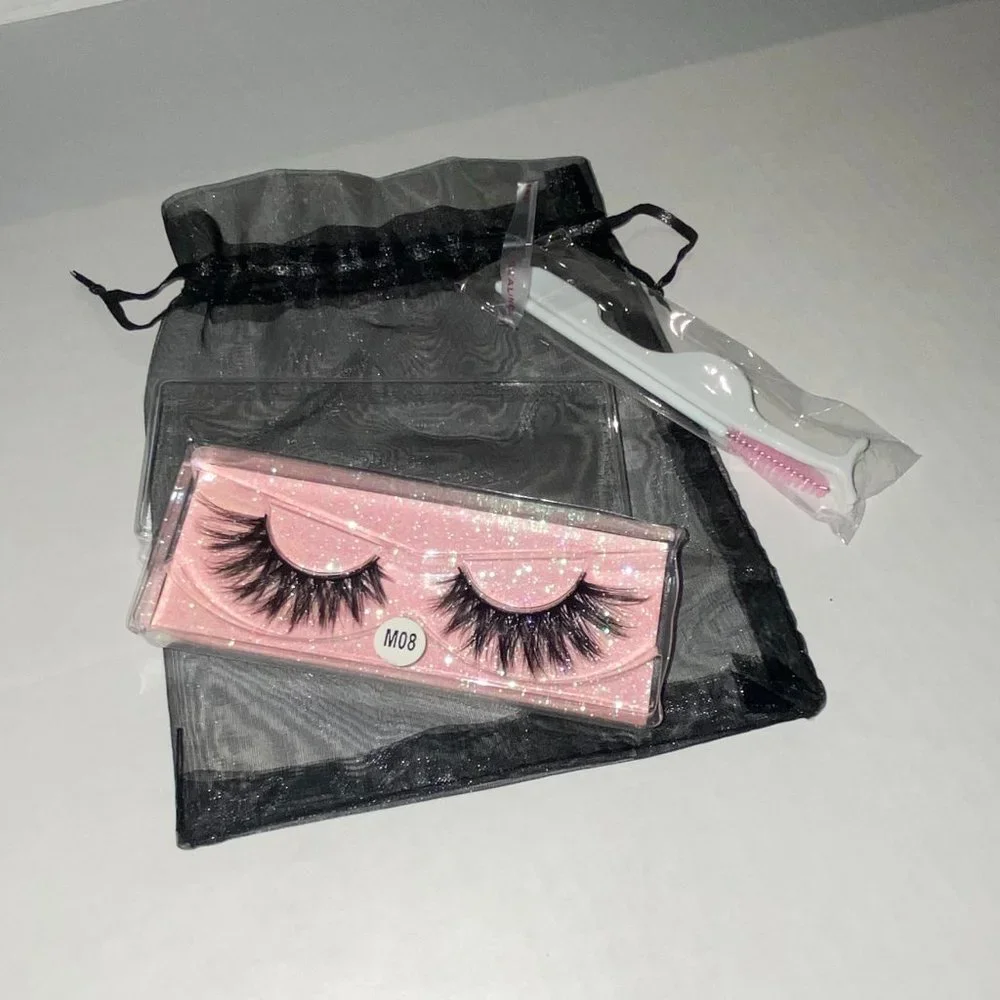 🌸FAUX 3D‎ Mink Lashes w/applicator & brush